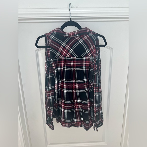 Mixed Threads Allayah Cold Shoulder Top size medium - Picture 3 of 6